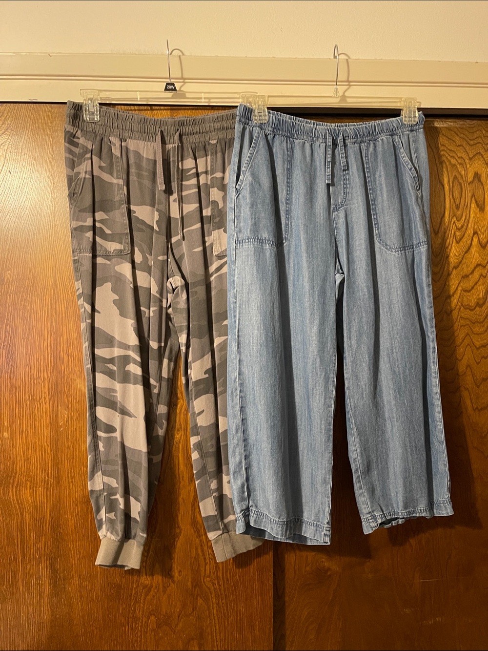 Bundle of Splendid pull on pants